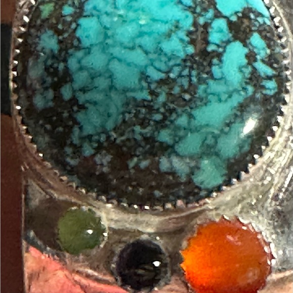 Kingman Turquoise Sterling Silver Cuff Bracelet: American  Kingman turquoise sterling silver cuffed bracelet